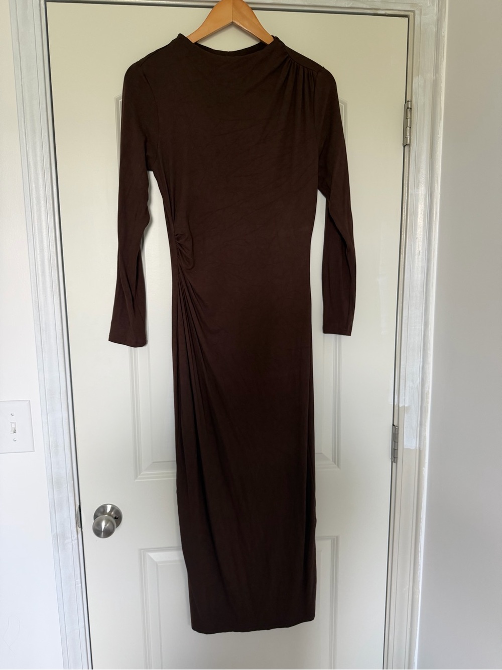 Slim Fit Long Sleeve Brown Maxi Dress